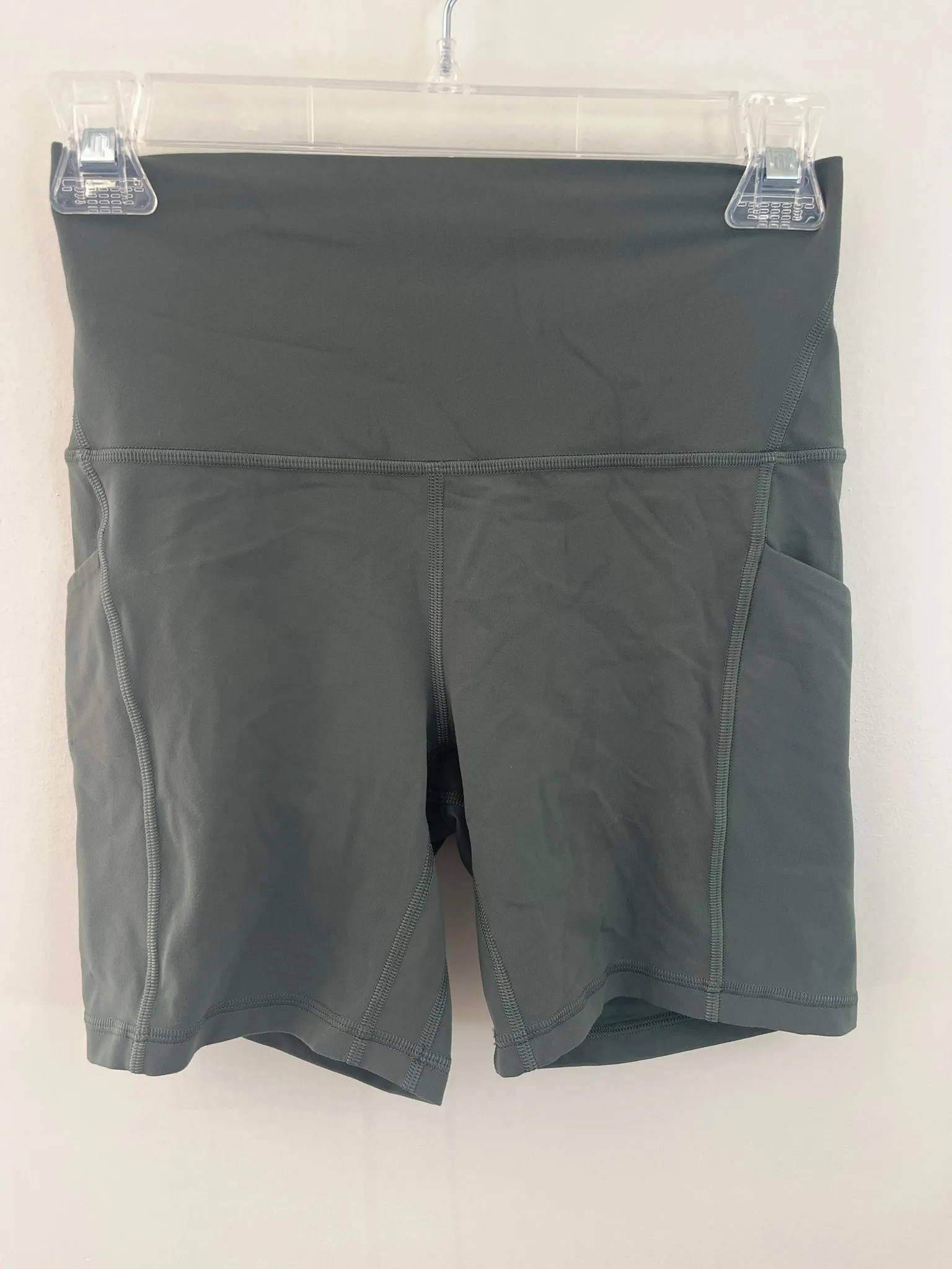 Womens Size 6 Misses Green lululemon Athletic Shorts