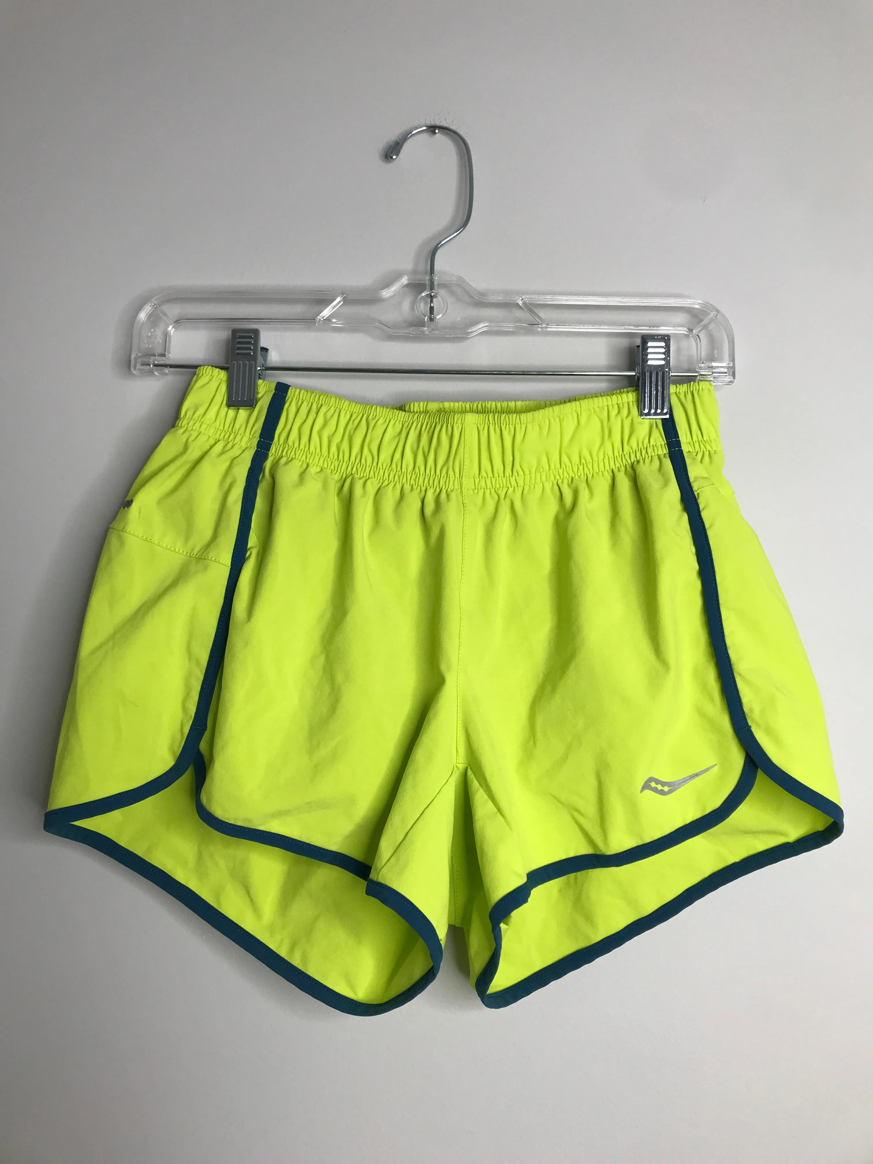 Womens Size XSm Misses Green Saucony Athletic Shorts