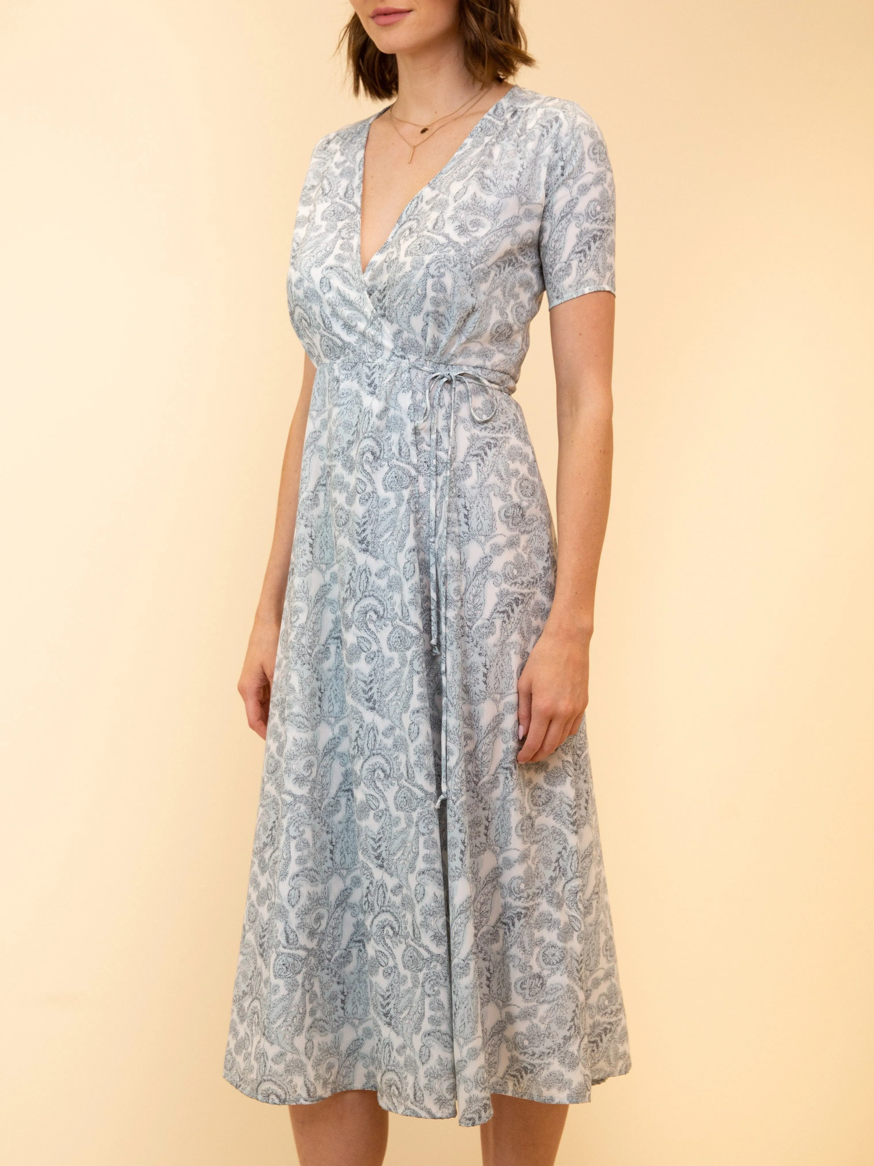WOMEN'S WRAP FLORAL DRESS
